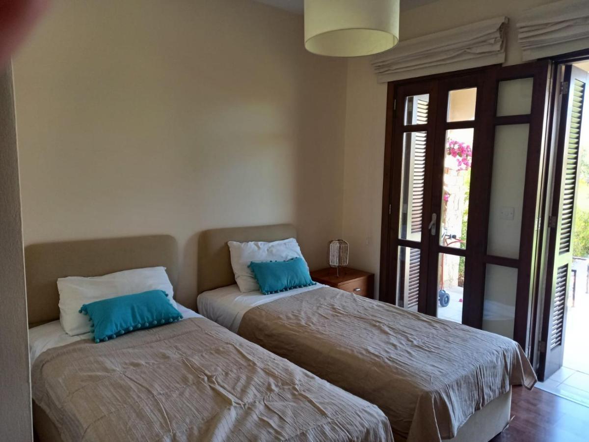Helios Heights Spirits, Aphrodite Hills Golf Resort Kouklia Eksteriør billede